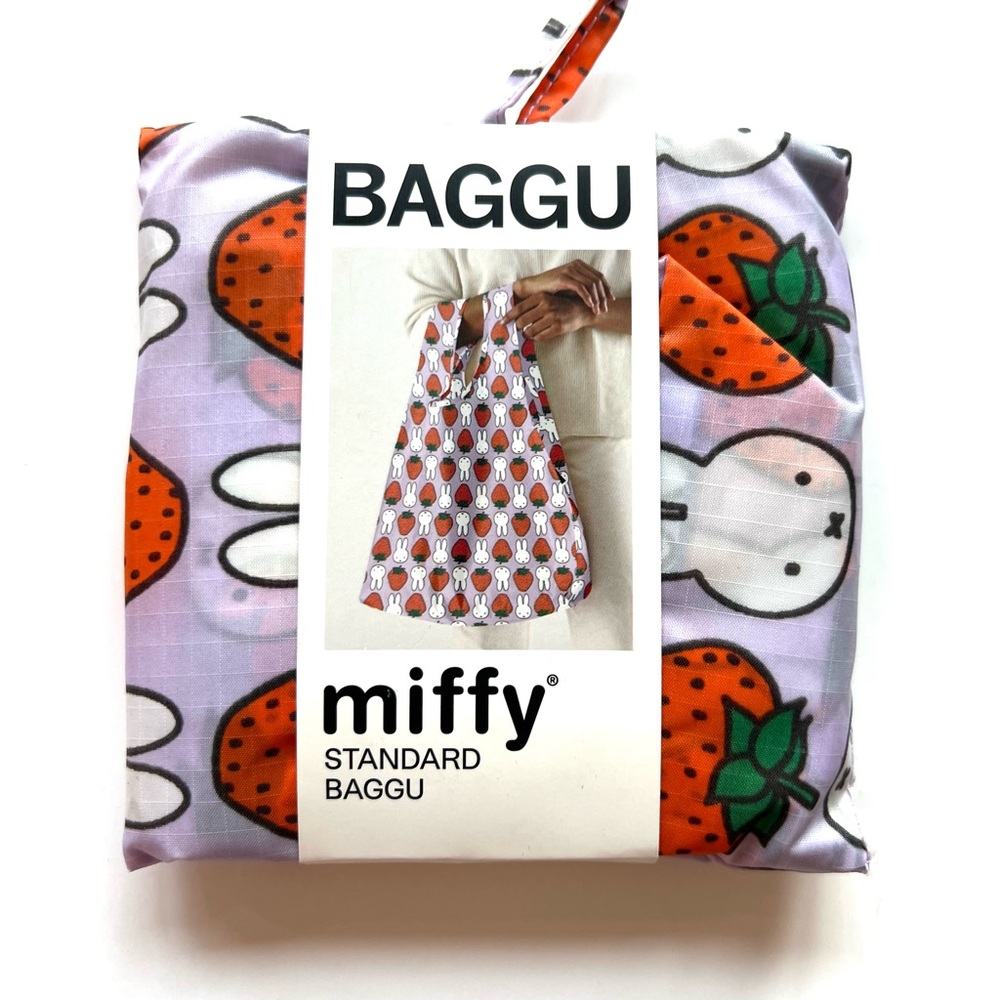 BAGGU Miffy Strawberry Print Tote rare sold out lavender strawberries nwt